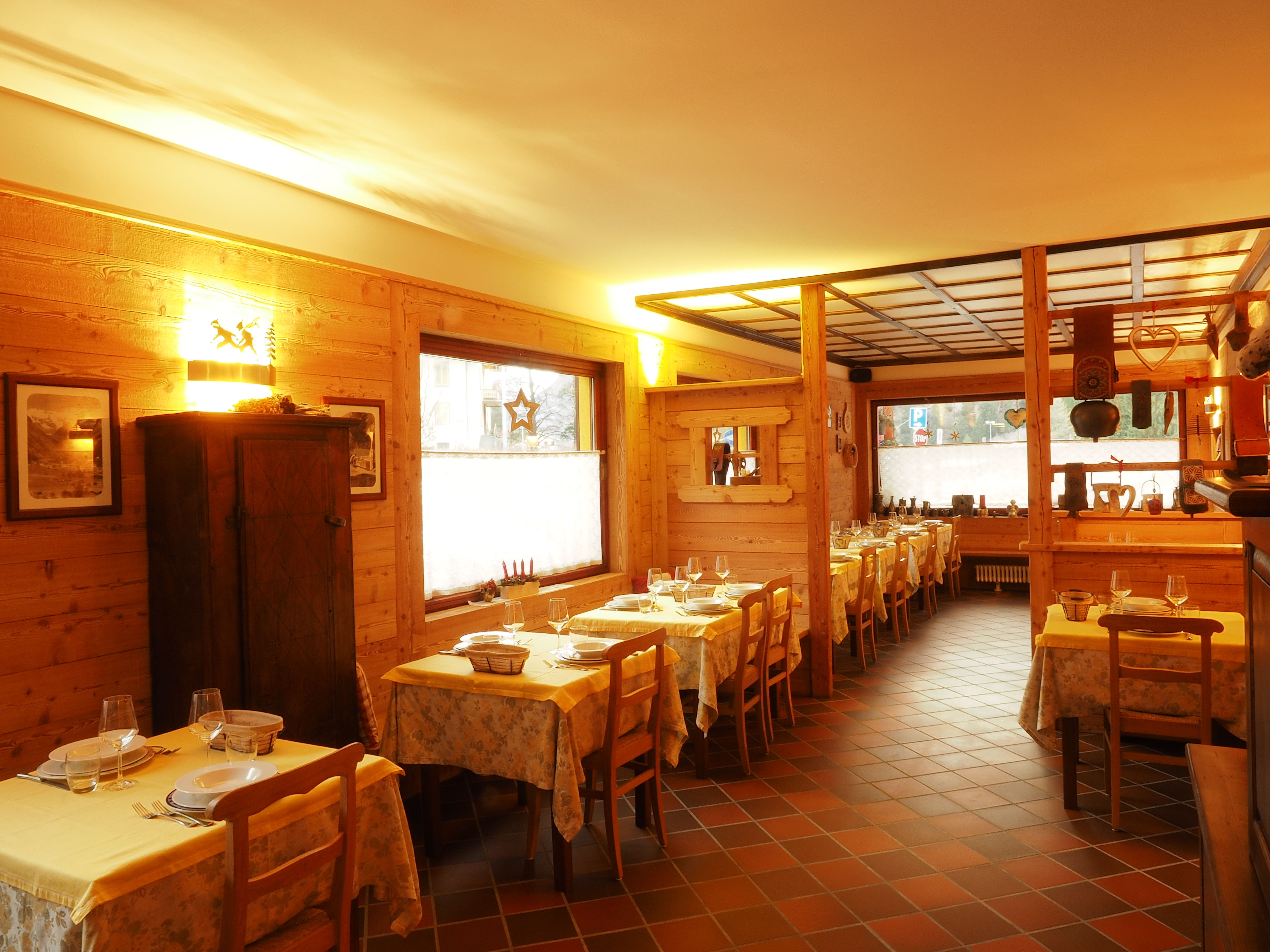 Alpenrose Restaurant Vail - 5acrjut