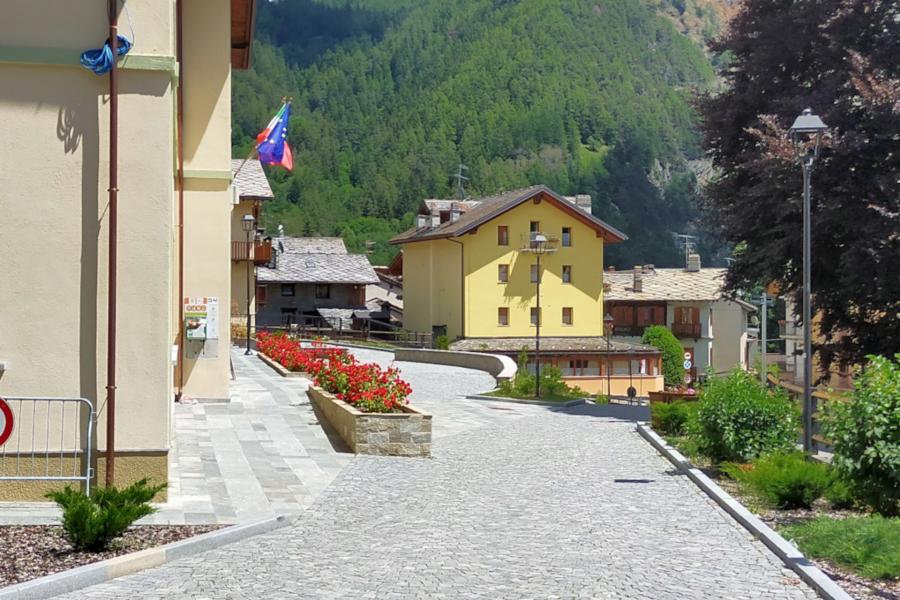 Piazza Municipio  Lands of the Challant - Medieval Festival