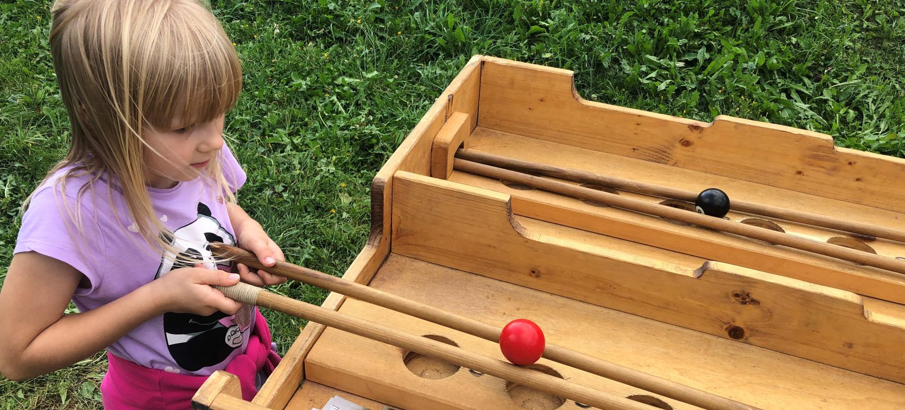 Grandparents' games on the occasion of the "Lo Pan Ner" festival