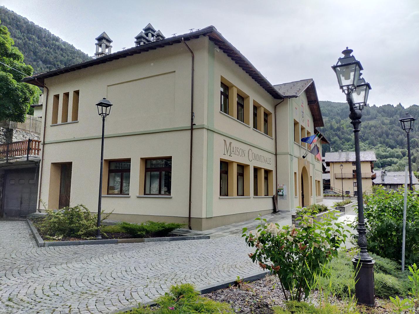 Piazza del Municipio  Presentation of the book Fairy Tale Castles in Valle d'Aosta