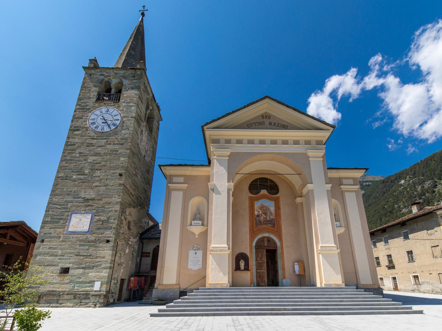 Chiesa Brusson  Monte Rosa Classica: Salotto ‘800