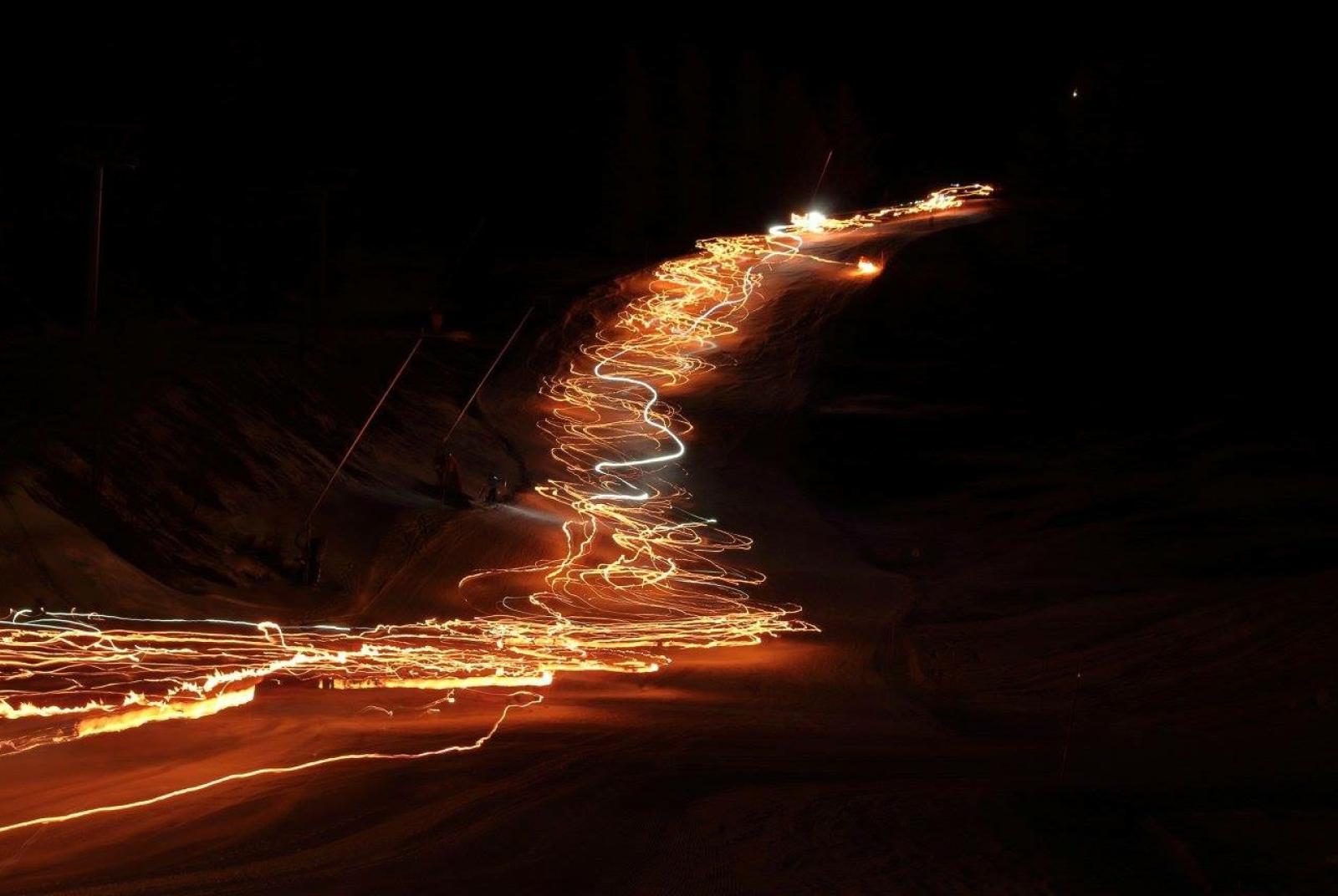 Fiaccolata sulle piste di sci