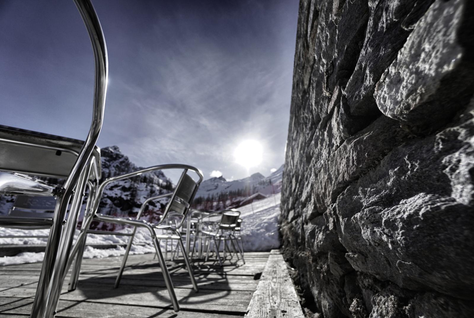 Laris – bar restaurant